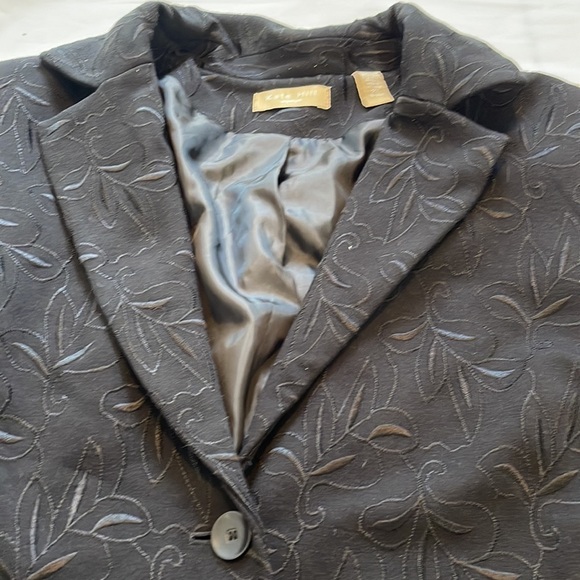 Kate Hill women’s black 3 button blazer with embroiled flower design size 2X - Picture 4 of 12